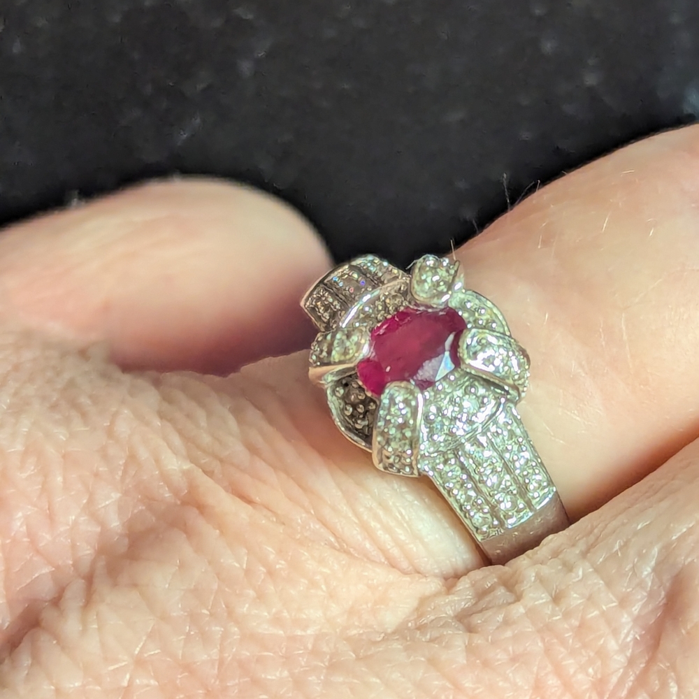 Natural Pigeons Blood Red Ruby And DiamondGemstone Ring
